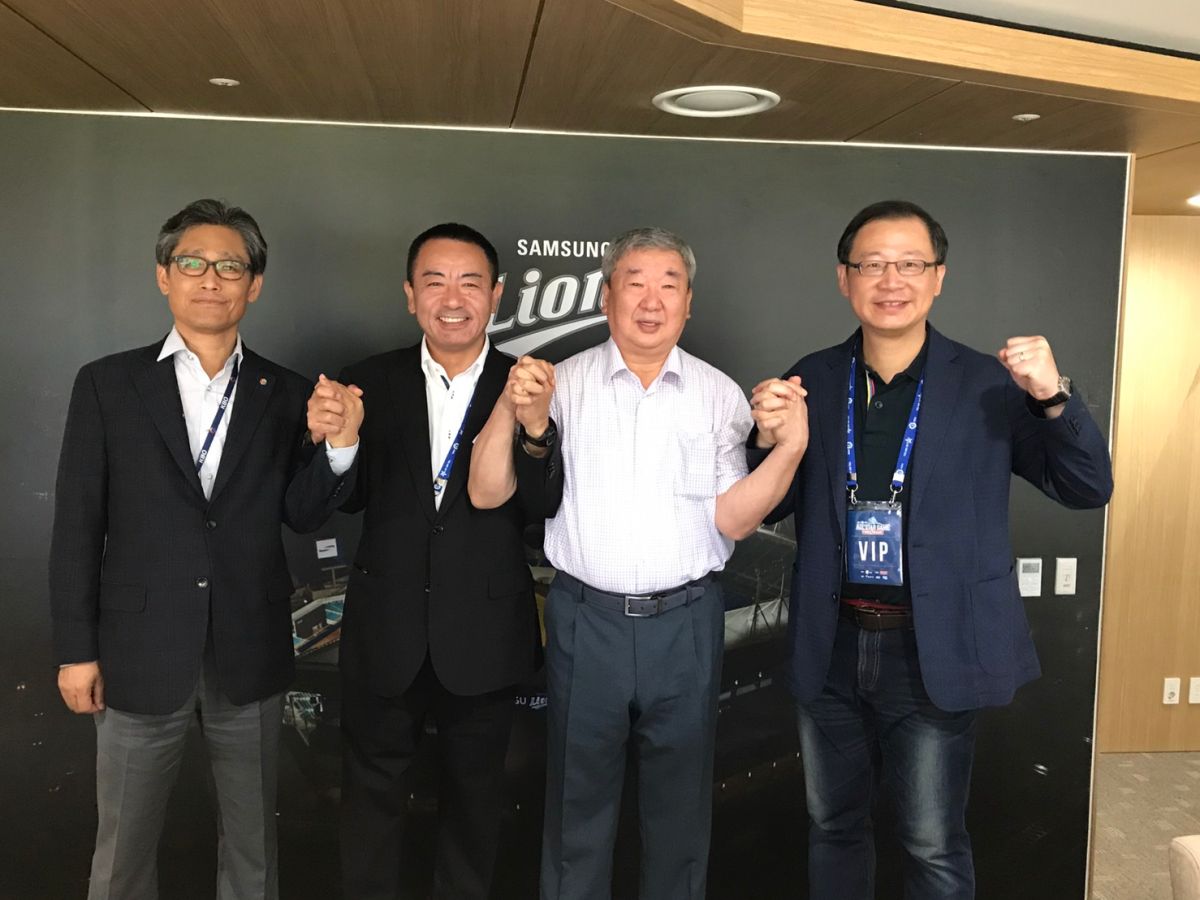中職會長吳志揚\\(右一\\)率參訪團赴日韓取經，並與日韓職高層會面討論合作事宜。由左至右分別為KBO秘書長梁海榮、NPB秘書長井原敦、KBO會長具本綾（圖／中職提供）