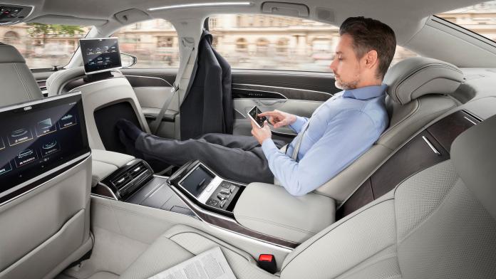 ▲Audi 汽車集團表示，其研發的無人自動駕駛技術已全面搭載在旗艦車款 A8 上，未來自動汽車駕駛有望成潮流。（圖／Audi提供）