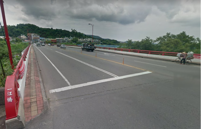 台中一名國中生與友人到一江橋下玩水，卻發生溺水意外。（圖／翻攝自Google map）