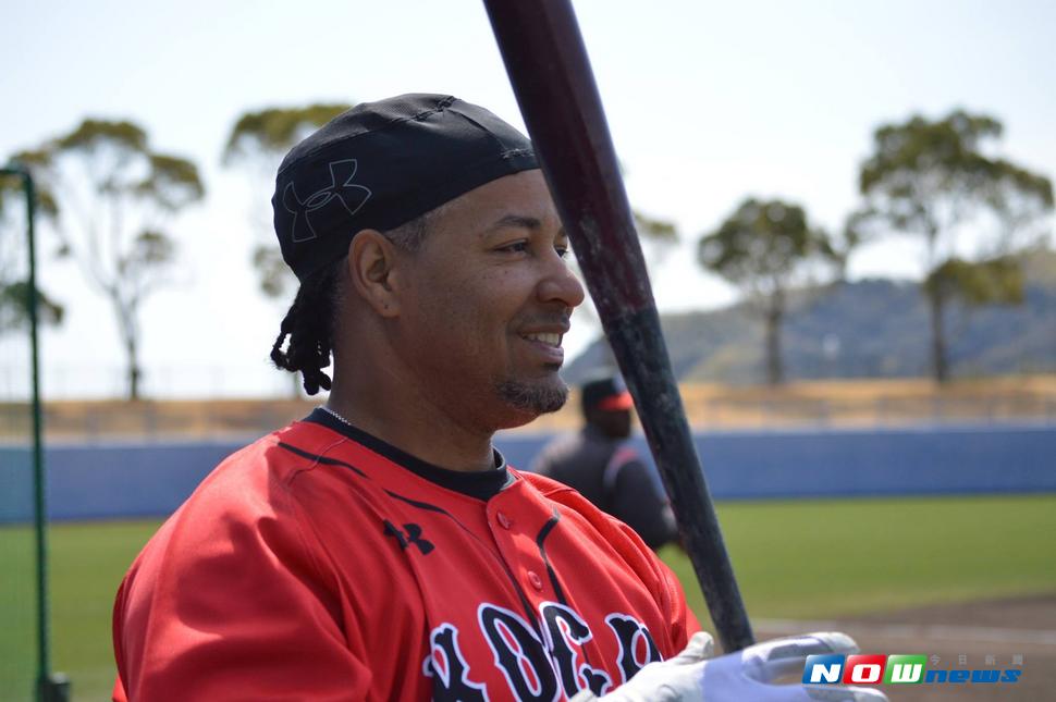 今（30）日是前美國職業棒球大聯盟（Major League Baseball）重砲手Manny Ramirez的53歲生日。（圖／高知ファイティングドッグス球団 ，2017.07.13）