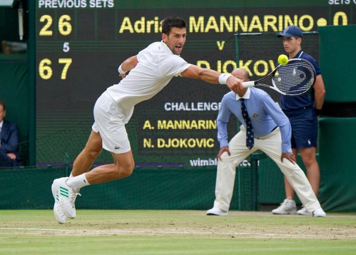 Novak Djokovic因肘傷提前退賽。（圖／美聯社／達志影像）