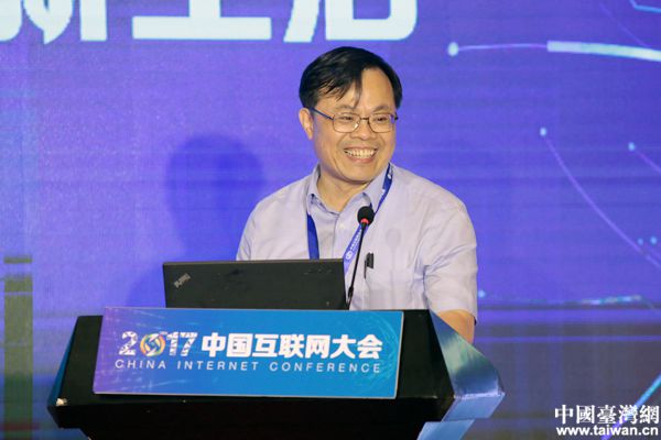 台北市電腦公會副總幹事黃鋆鋇。
