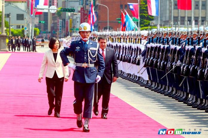 影音／蔡英文盛大軍禮　慶祝與巴拉圭建交60周年
