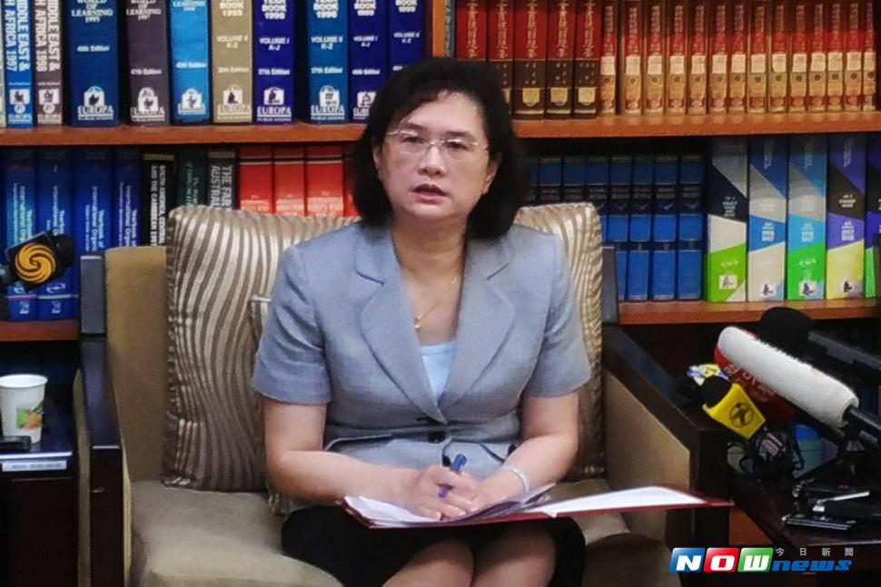 新加坡警方日前逮捕台籍詐騙嫌犯，外交部發言人王珮玲11日表示，代表處人員除探視嫌犯外，也會配合星國警方調查。（圖／NOWnews資料照）