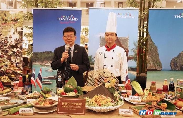 飯店總經理曾慶欑(左)表示，美味泰國菜讓饕客們快意飽食一餐，時刻回味。(圖／記者陳鐘聲翻攝 , 2017.07.10）