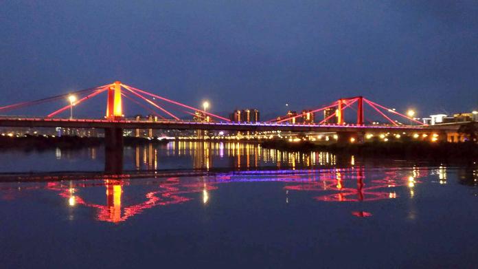 就要醬玩／藍色公路夏日輕旅　夜航淡水河浪漫新體驗
