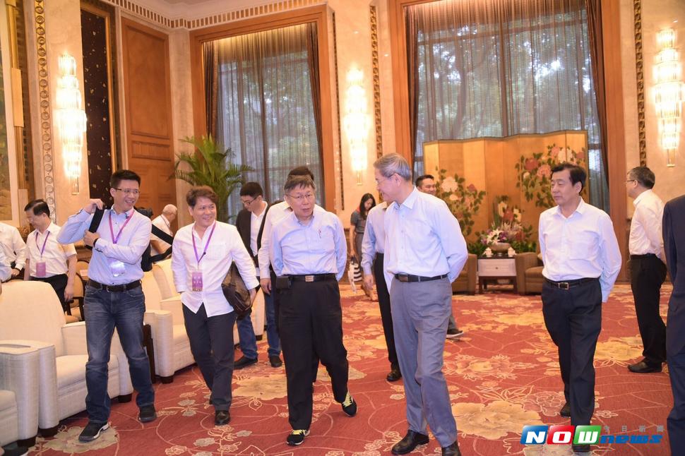 台北市長柯文哲3日在上海虹橋迎賓館與國台辦主任張志軍會面。（圖／江昱逵攝 , 2017.07.03）