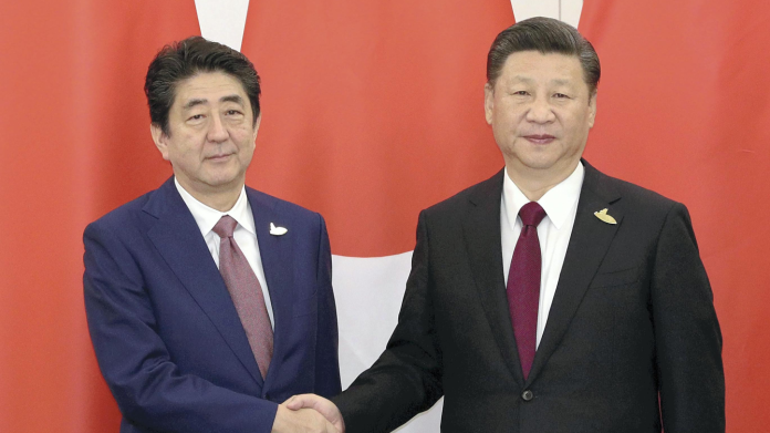 德國當地時間8日，中國大陸國家主席習近平與日本首相安倍晉三舉行會晤。（圖／達志影像／美聯社）