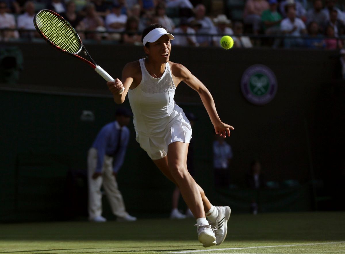 謝淑薇雙打賽事由於當地天色過於昏暗、比賽延期。（圖／美聯社／達志影像）