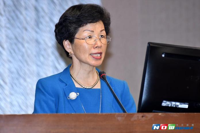 陸委會主委張小月表示，前總統馬英九以及前副總統吳敦義若要赴中旅遊、文化參訪、觀光，經過總統府許可即可，但會規範赴中的政治活動部分。（圖／NOWnews）