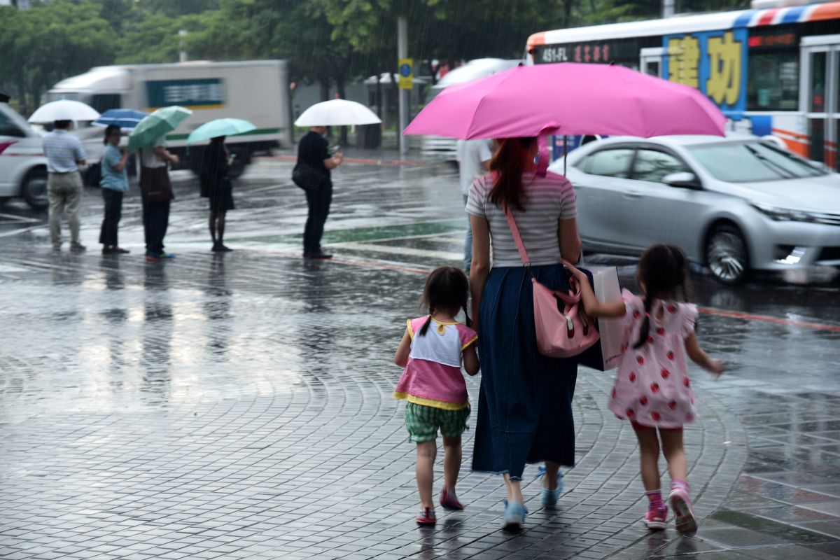 ▲氣象局提醒全台午後須防雷陣雨。（圖／NOWnews資料照）