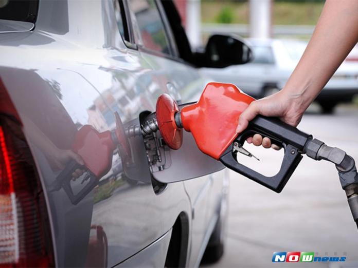國內油價止跌反彈， 3  日起汽柴油每公升漲 0.3 元。（圖／NOWnews資料照）