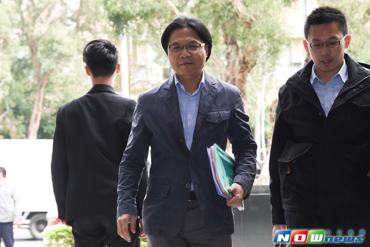 內政部長葉俊榮臉書上表示，減香或是減爐這樣的課題，確實必須由環保機關論述清楚，否則好的政策也會被過度渲染。（圖／NOWnews資料照）