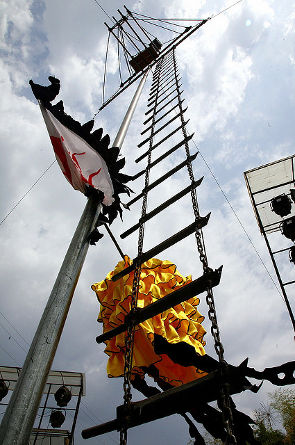 在台灣，想取得「正一道」道士的身分須爬刀梯，其實源於「閭山派」。圖片來源：CyberinaStudio@flickr
