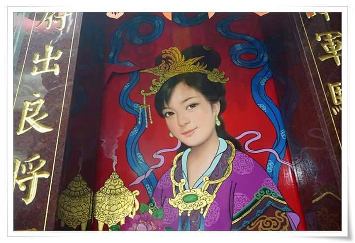 台南小北太帥宮美女門神有著明星風采。圖片來源：台南慶和社臉書專頁