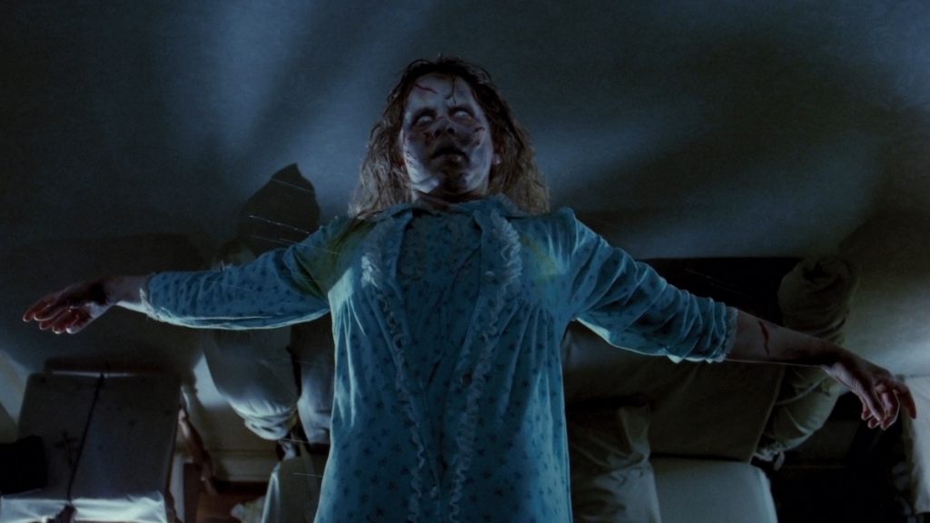 <a href="https://thatwasabitmental.com/2011/06/11/the-exorcist-1973/">電影「大法師」中被邪靈附身的女孩。圖片來源：</a>