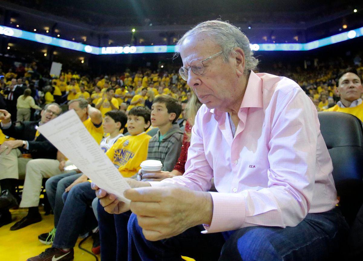 ▲火箭隊老闆Leslie Alexander捐贈1000萬美金，幫助休士頓災後重建（圖／美聯社／達志影像）