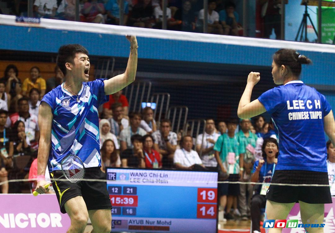 ▲王齊麟／李佳馨獲得世大運混雙金牌。（圖／葉政勳攝）