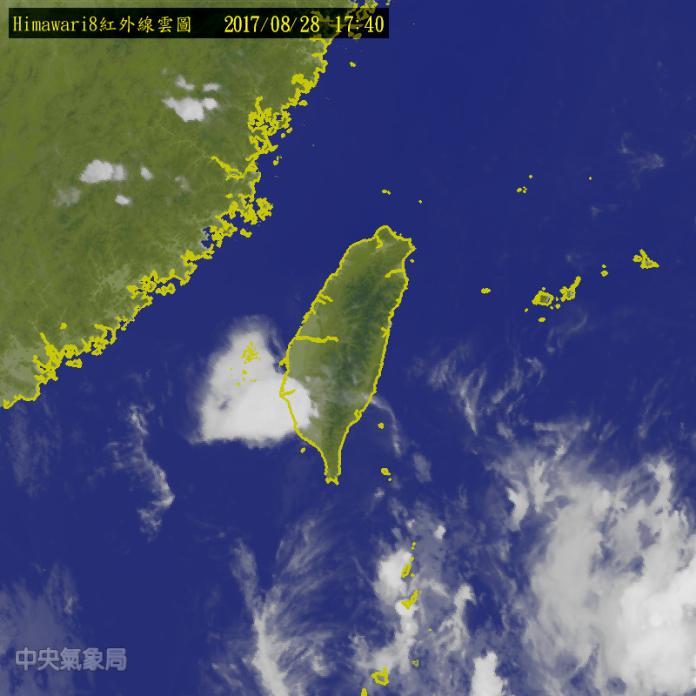 老天爺湊熱鬧　浪漫「愛心」雲陪你過七夕
