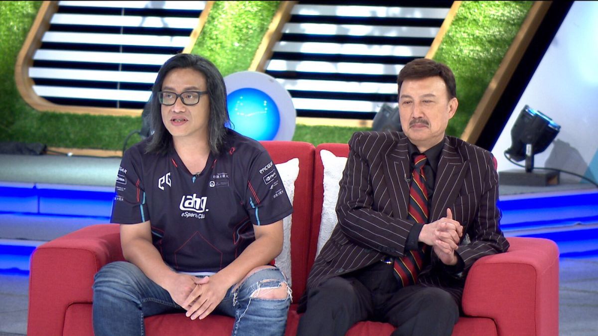 ▲余天（右）稱施文彬（左）是他們家的貴人。（圖／年代提供，2017.08.26）