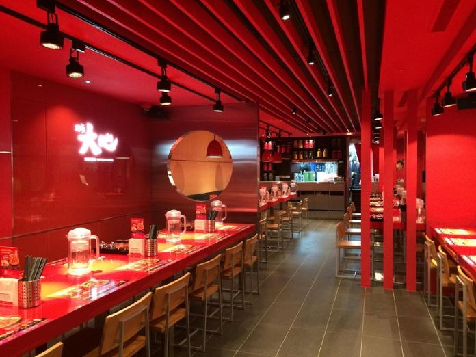 ▲瓦城泰統旗下泰式麵館「大心」於2014年5月開設首店，並陸續進駐全台各地。（圖／翻攝自「大心」臉書）