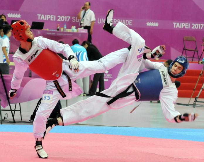 男子跆拳道63-68公斤級中華隊黃鈺仁對戰俄羅斯選手。（圖／世大運官方提供）