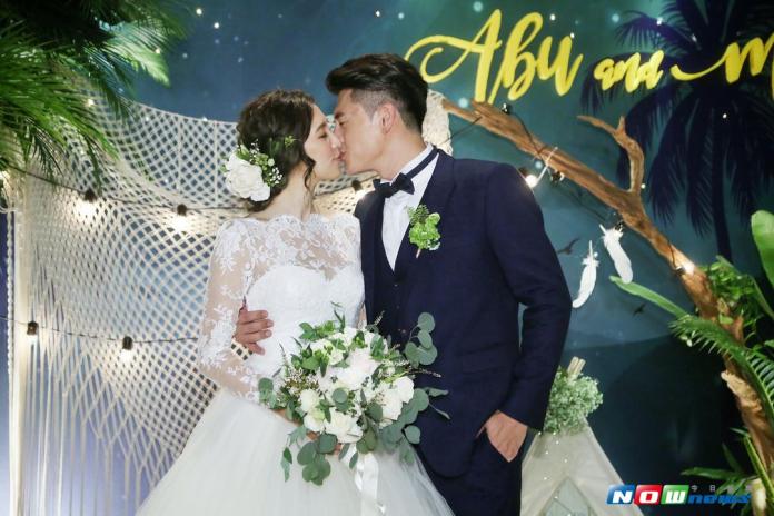 阿布與老婆林莞瑩（Michelle）補辦婚宴，甜蜜之情溢於言表。（圖／特約記者吳政璋攝，2017.8.12）