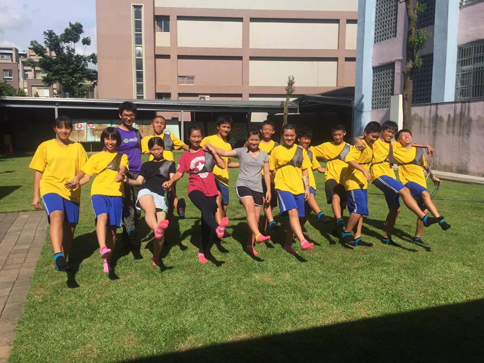 臺灣體育推廣協會將愛心送進基層。（圖／臺灣體育推廣協會提供）