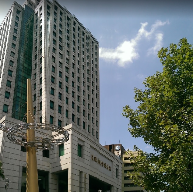交通部下午3點大跳電，熱死許多公務人員。（圖／翻攝自Google Map）