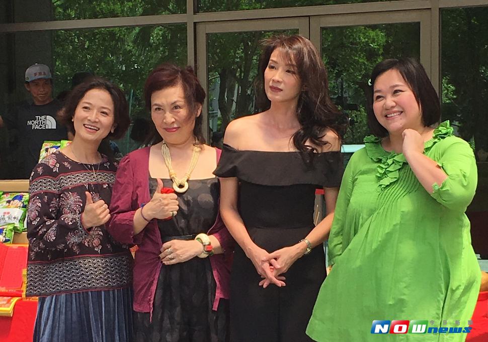 ▲演員謝瓊煖（左起）、柯素雲、葉全真、鍾欣凌演出《你的孩子不是你的孩子》。（圖／記者蕭宇涵攝，2017.08.07）