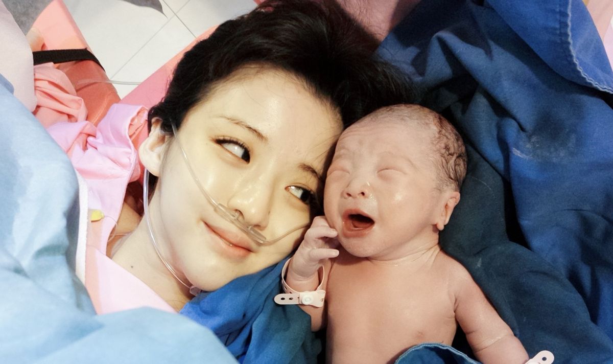 ▲阿沁老婆花花昨日生下第二個女兒朵朵。（圖／夢幻仙境工作室提供 , 2017.08.07）