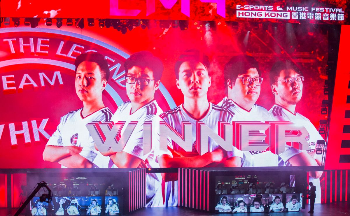 Stanley、Toyz、Lilballz、MiSTaKE、GodJJ組成THM隊，與歐洲隊進行英雄聯盟王者回歸世界邀請賽。（圖／路透社提供 , 2017.8.4）