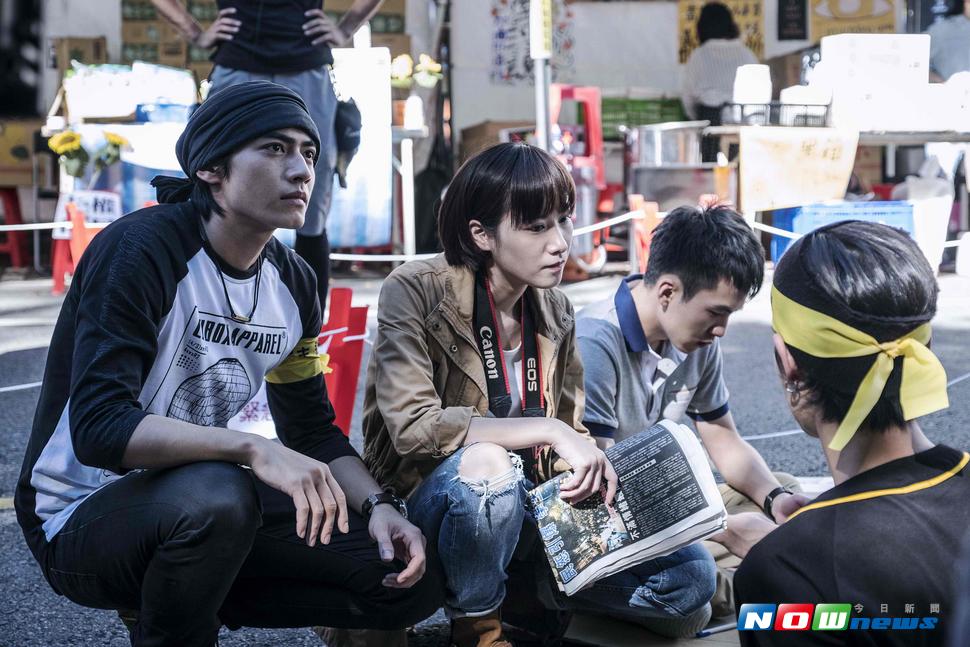 ▲宋柏緯（左起）、胡廣雯、巫建和劇中參與學運。（圖／公視提供，2017.08.02）