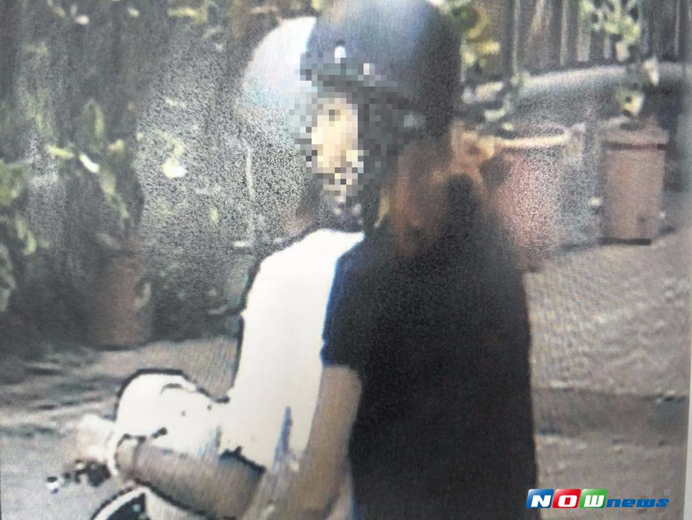 偷竊被監視器拍到。（圖／林重鎣翻攝 , 2017.8.2）