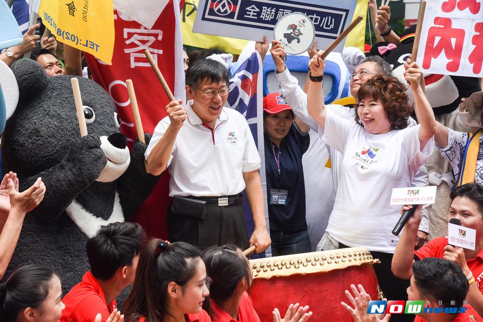 台北市長柯文哲2日參加內湖科學園區千人快閃活動，為世大運暖身。（圖／陳明安攝 , 2017.08.02）
