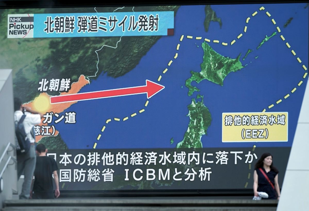 北韓於28日深夜再次試射飛彈，美國防部分析，應是洲際飛彈\\(ICBM\\)。（圖／達志影像／美聯社）