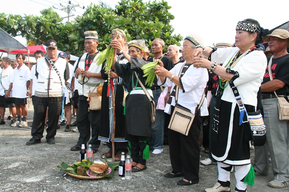 資料來源：祭祖（paspaw tu baqi bai）──噶瑪蘭族創新的儀式傳統