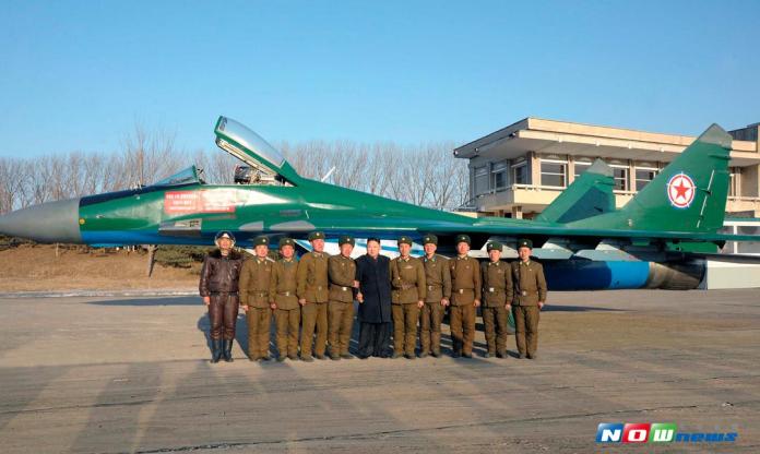 ▲北韓領導人金正恩視察空軍MiG-29戰機部隊。（圖／翻攝自朝鮮中央通訊社）