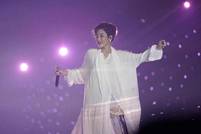 ▲A-Lin明年將回到高雄舉辦《聲吶SONAR世界巡迴演唱會》One More Night 終極安可場，還放話要穿辣一點。（圖／索尼提供 , 2017.09.22）