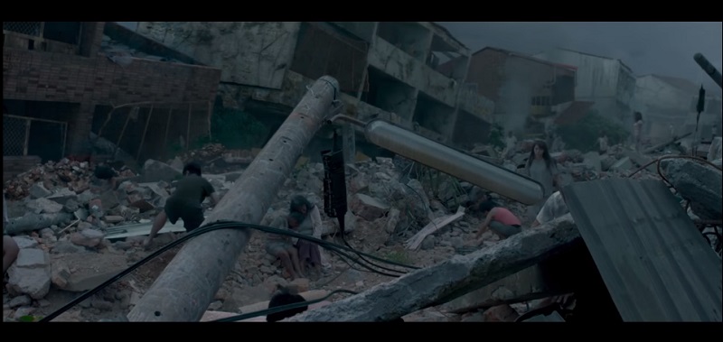 ▲當年921大地震重創中台灣。圖為921大地震相關改編電影《老師你會不會回來》預告片。（圖／翻攝自Youtube）