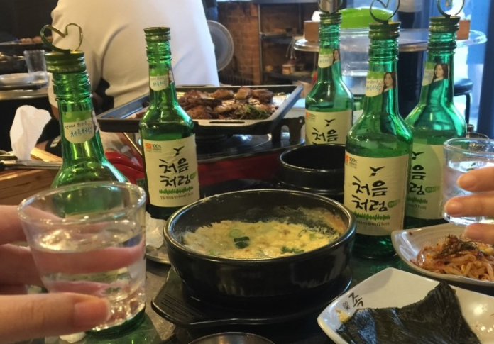 好虐！「吃烤肉沒燒酒」　這8招讓南韓人大崩潰
