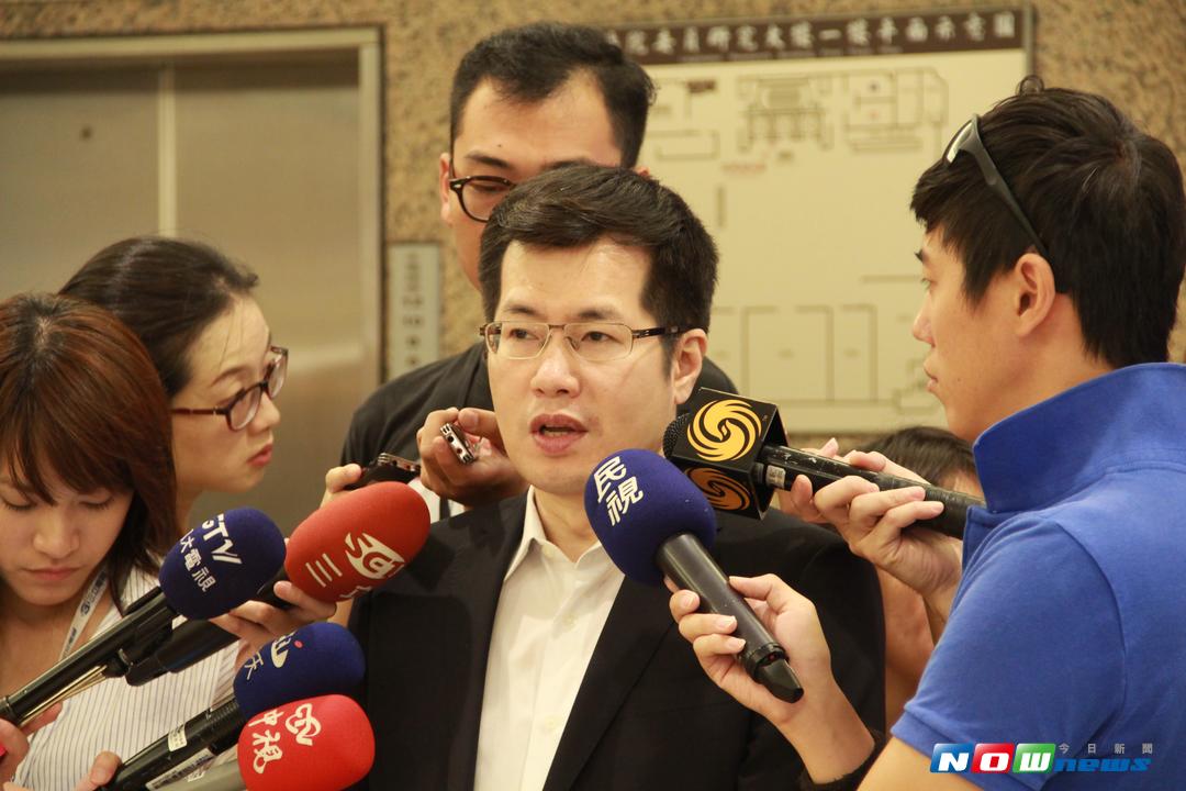 ▲民進黨立委羅致政因為摩鐵風波，銷聲匿跡好一陣子，傳出因為果東法師開釋，讓他重燃力拚新北市長的鬥志。（圖／NOWnews）