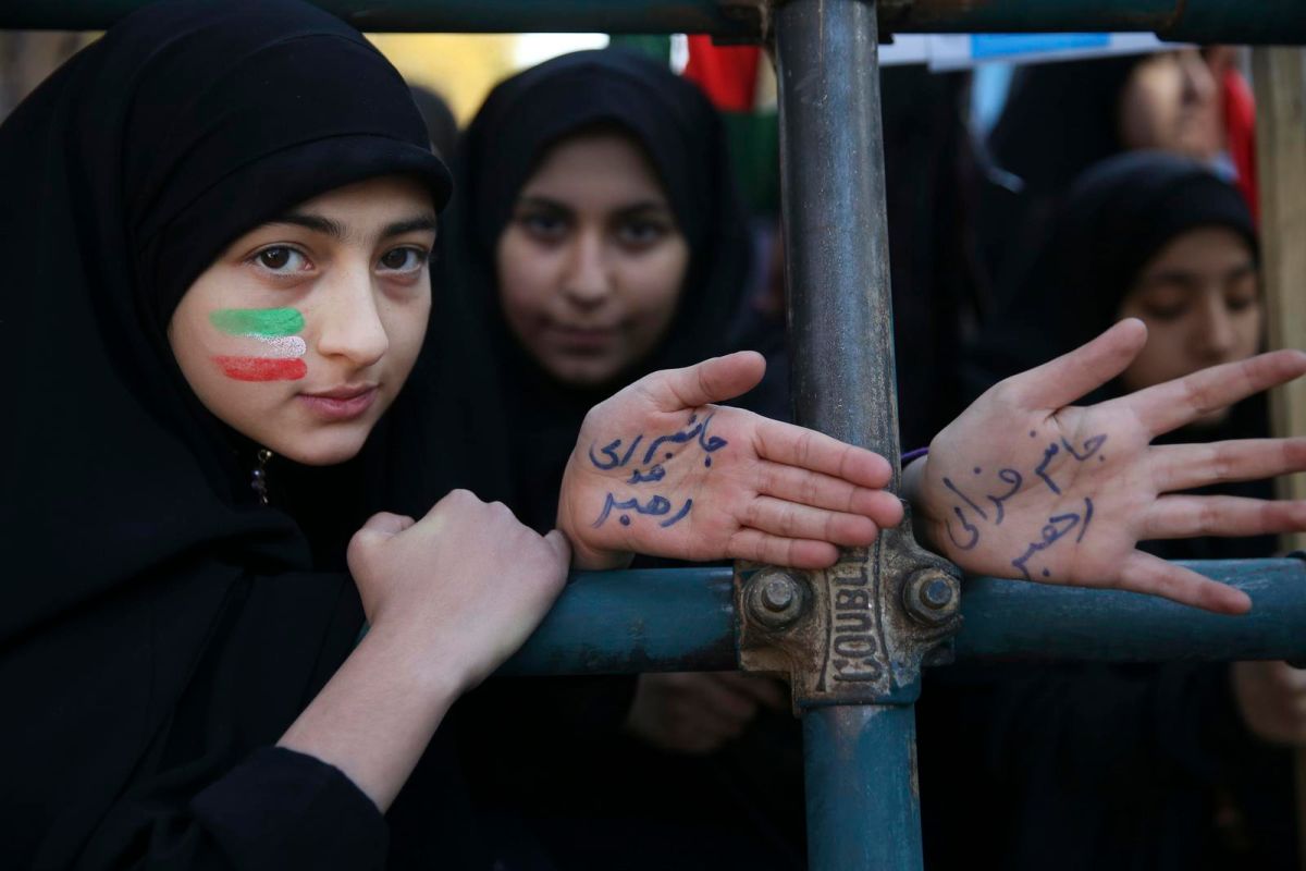 ▲伊朗社會風氣較保守，女性時常包的密不透風。（圖／達志攝影／美聯社）