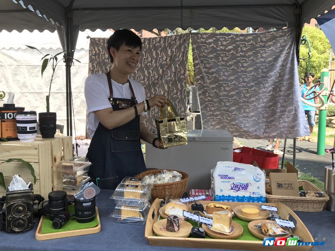 ▲新竹生活節人氣滿滿，現場買氣超夯店家忙補貨。（圖/陳志偉攝，2017.09.17）