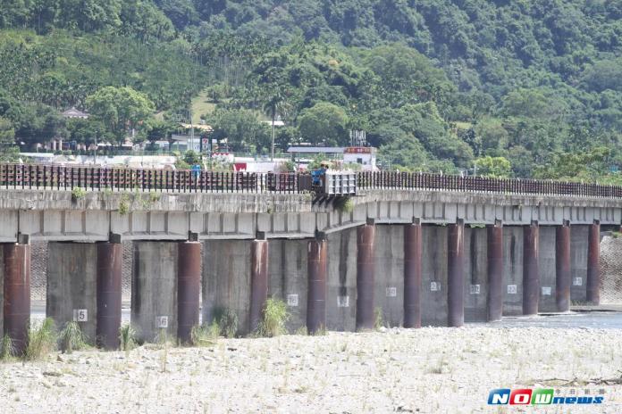 全台唯一鐵路自行車道　感受舊時人車爭道榮景
