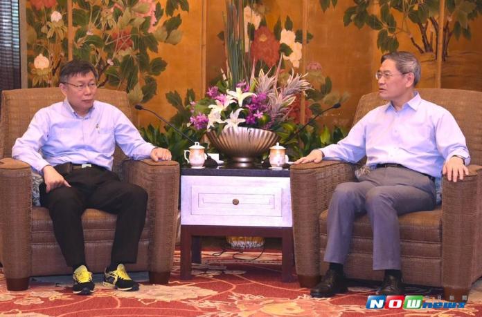 ▲台北市長柯文哲穿著球鞋到上海參加雙城論壇，他希望未來繼續穿著球鞋到其他城市交流。（圖／NOWnews資料照）