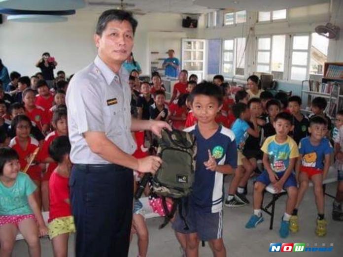 新學期校園維安暨反毒宣導　北港警有獎徵答學童好專心
