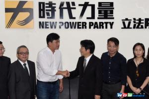曾傳訊賴清德求結盟！張育萌諷黃國昌「政治巨嬰」：以為大家欠他