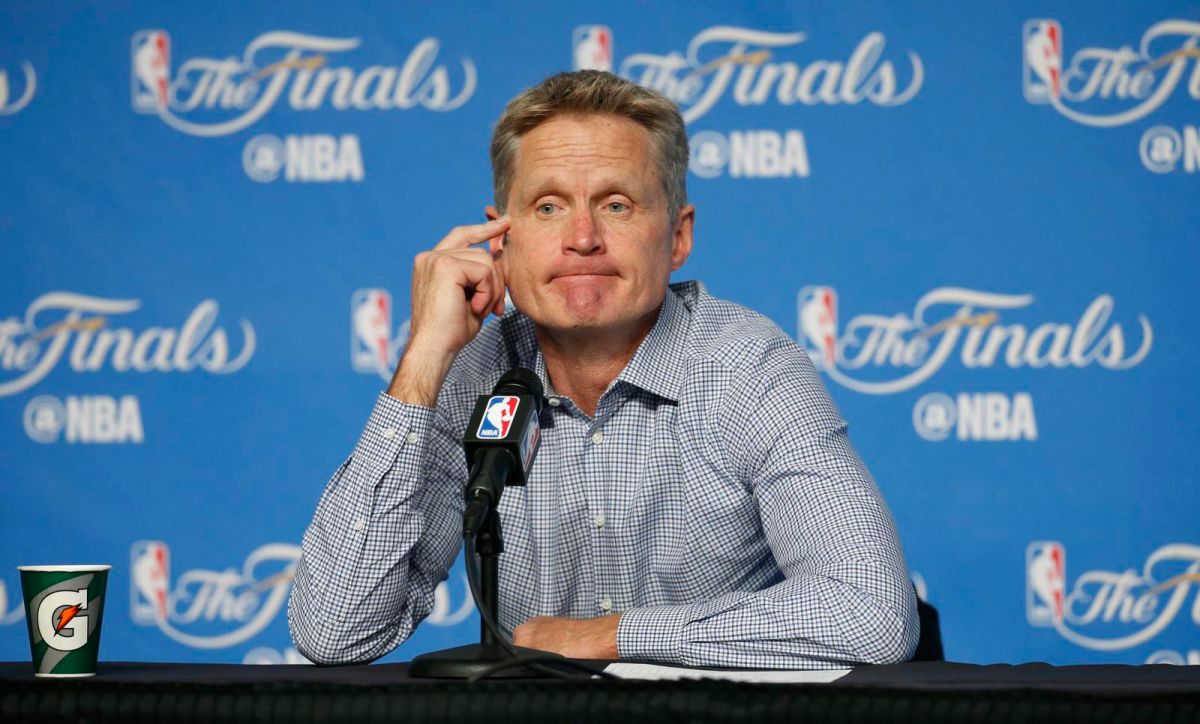 ▲Steve Kerr認為「自滿」將成勇士衛冕最大挑戰。（圖／美聯社／達志影像）