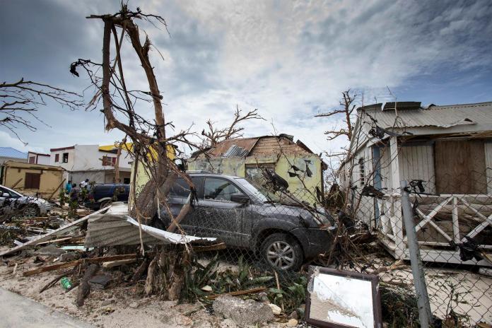 ▲5級颶風艾瑪（Irma）橫掃加勒比海地區，重創法國與荷蘭的屬地聖馬丁島。（圖／達志影像／美聯社）